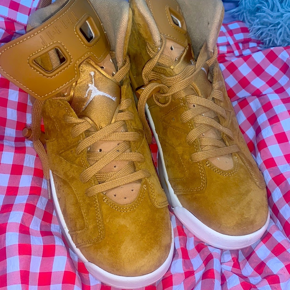 Air Jordan retro 6 “ wheat “